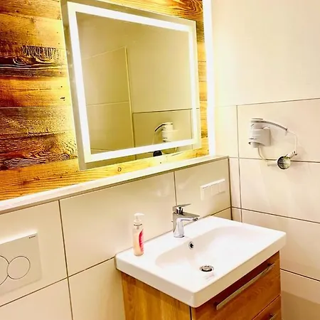 Oberallgaeu Mit Schwimmbad Appartement