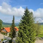 아파트 Oberallgaeu Mit Schwimmbad *